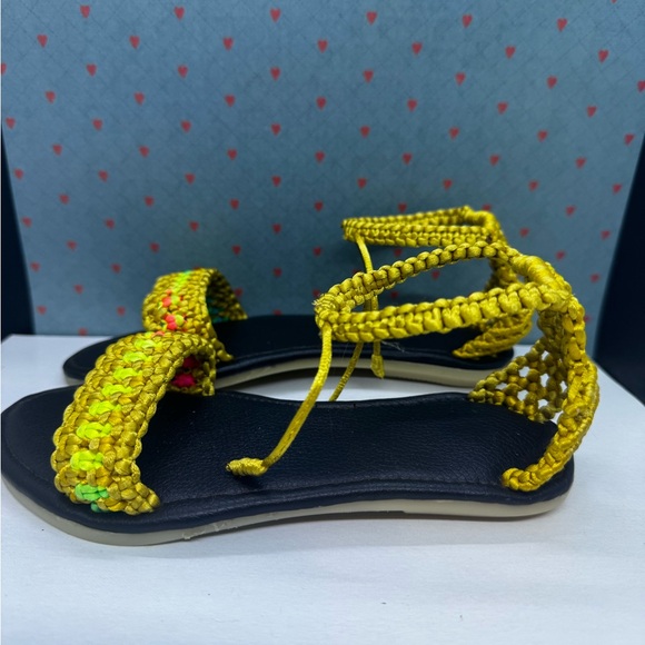 Handcrafted Macrame girl’s sandal - Picture 2 of 7